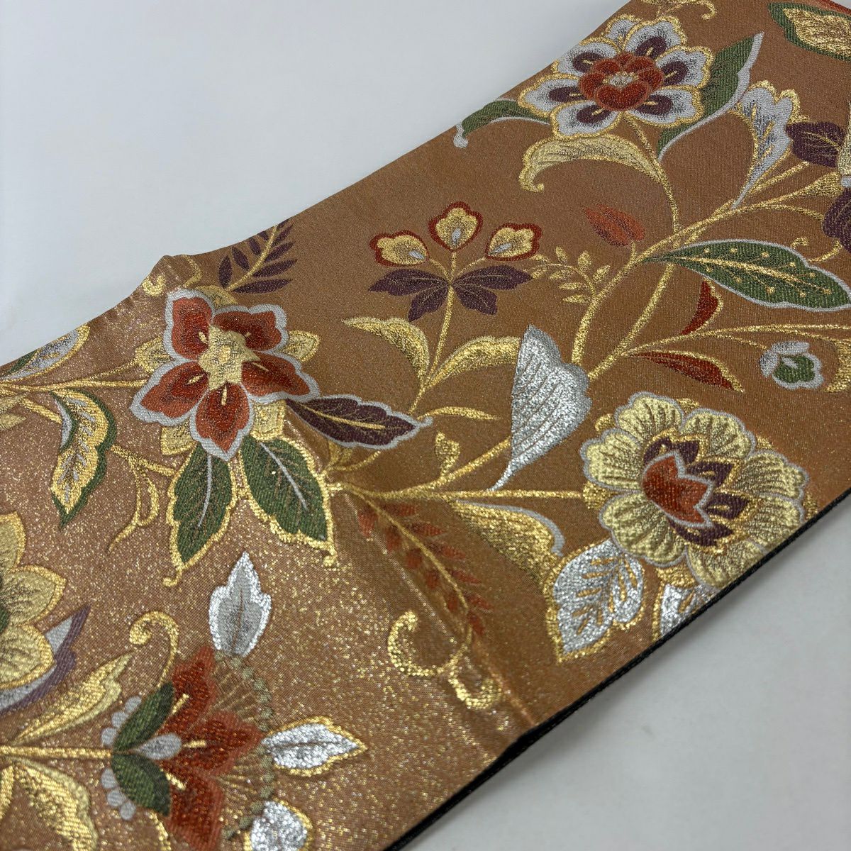 【美品】 袋帶 秀品級 花唐草紋 金銀彩 金金箔 粉米色 六通 純蠶絲