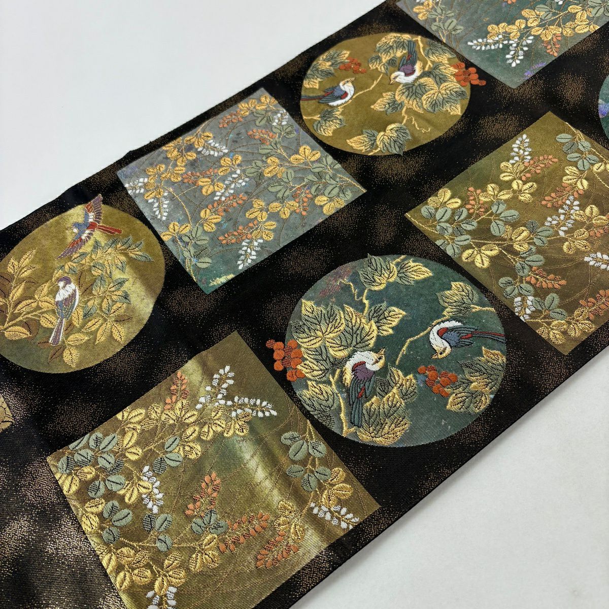 【美品】 袋帶 秀品級 花鳥 唐織 金金箔 金色 大鼓圖案 純蠶絲