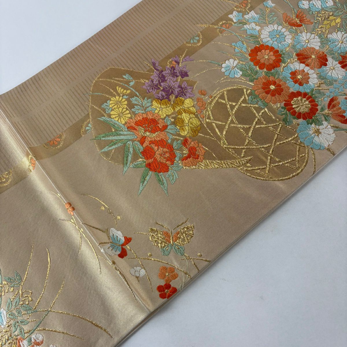 袋帶 秀品級 花籠 蝶 唐織 金金箔 金色 六通 純蠶絲