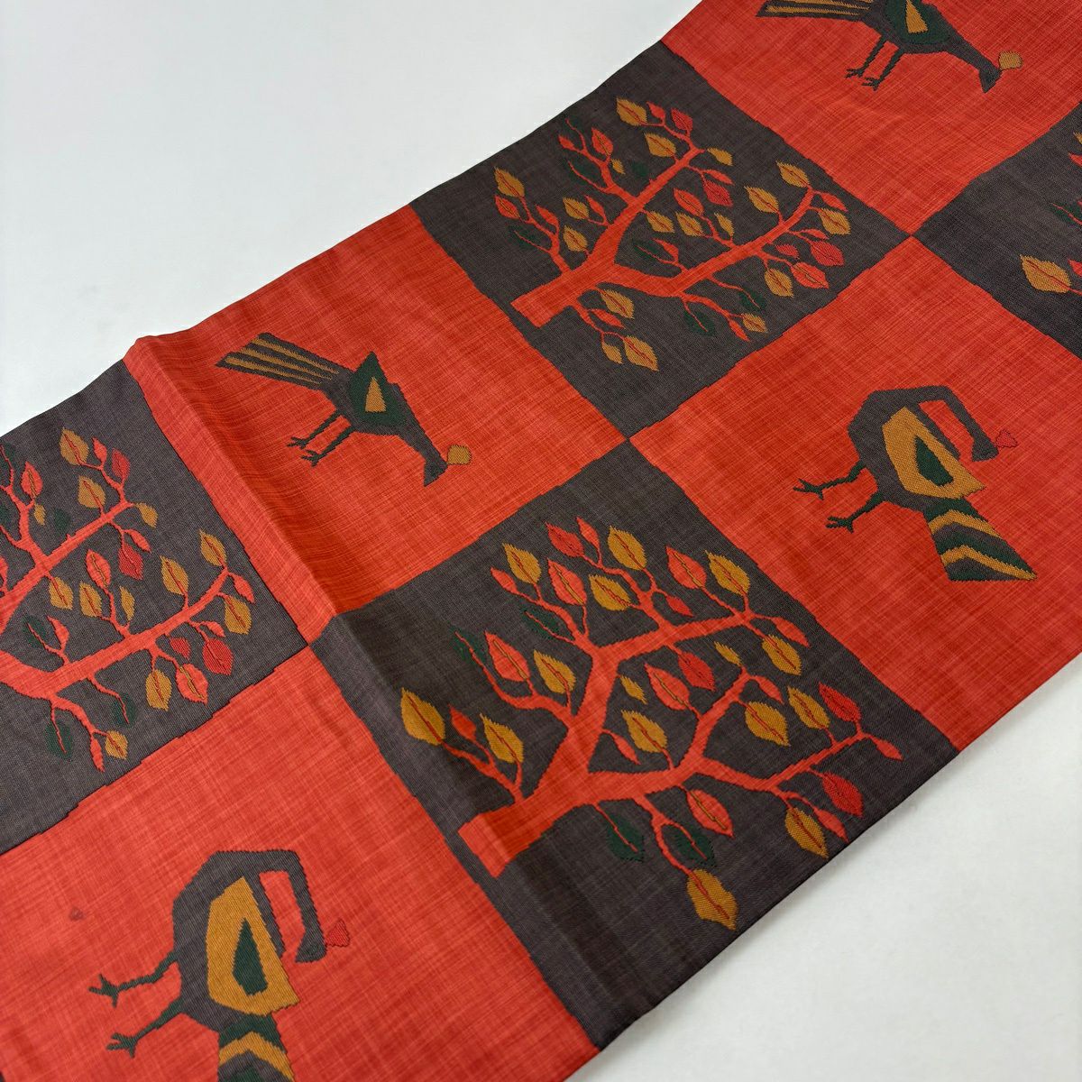 【美品】 袋帶 秀品級 木屋太 有落款 樹木 鳥 紅 六通 純蠶絲