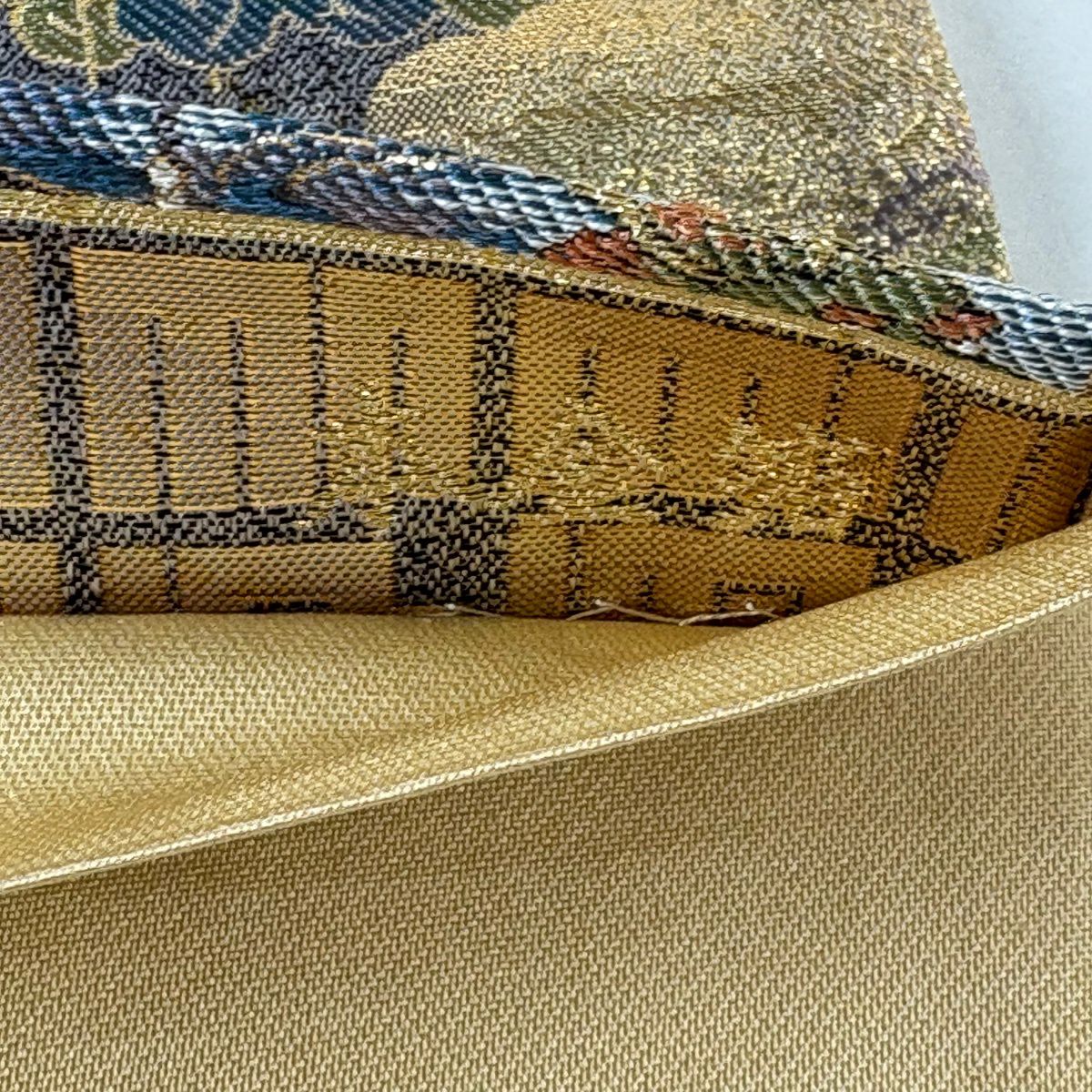 【美品】 袋帶 秀品級 源氏物語繪卷大觀 人物 建築 金金箔 金色 六通 純蠶絲