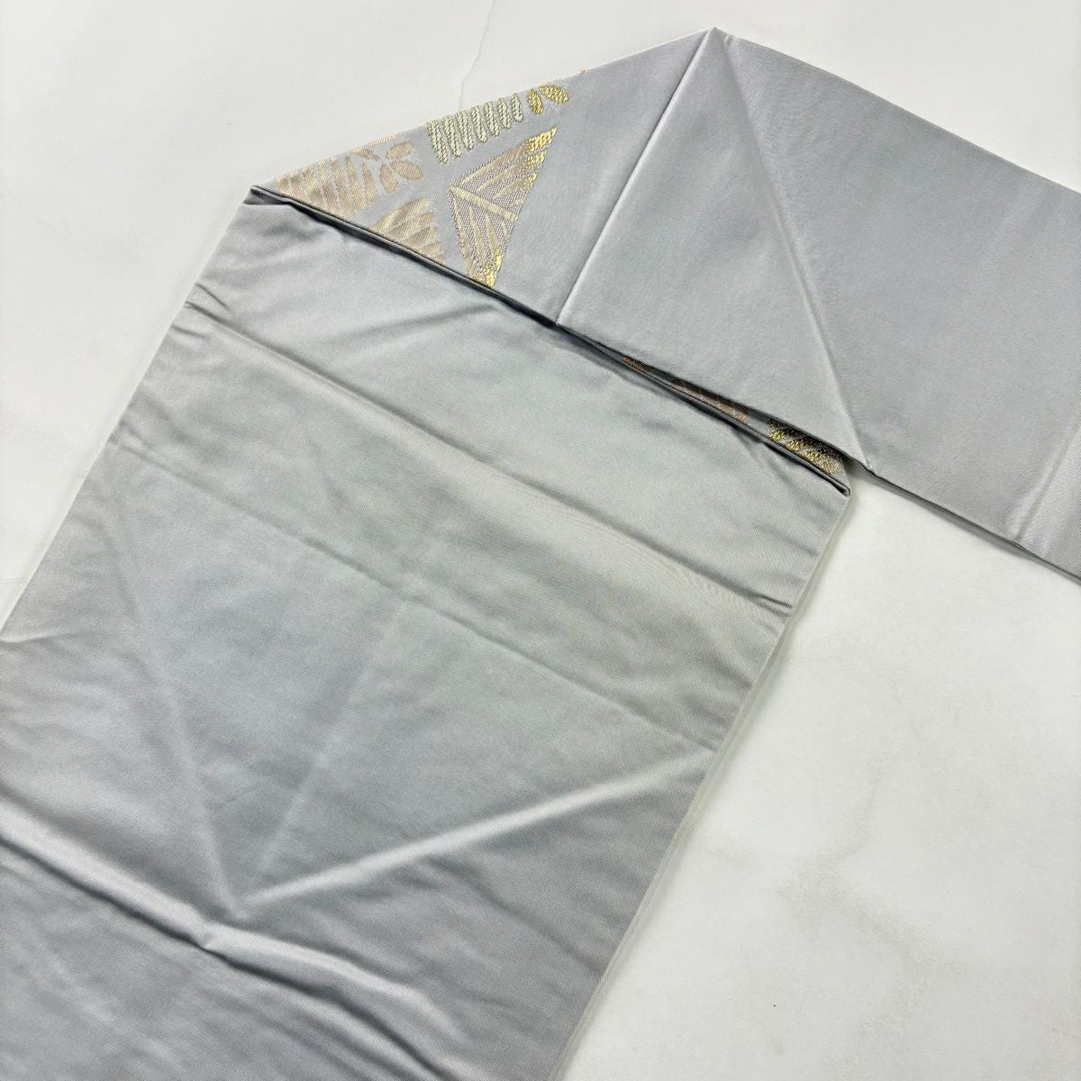 名古屋帶 秀品級 若松樹 菱 刺繡 金金箔 灰色 純蠶絲