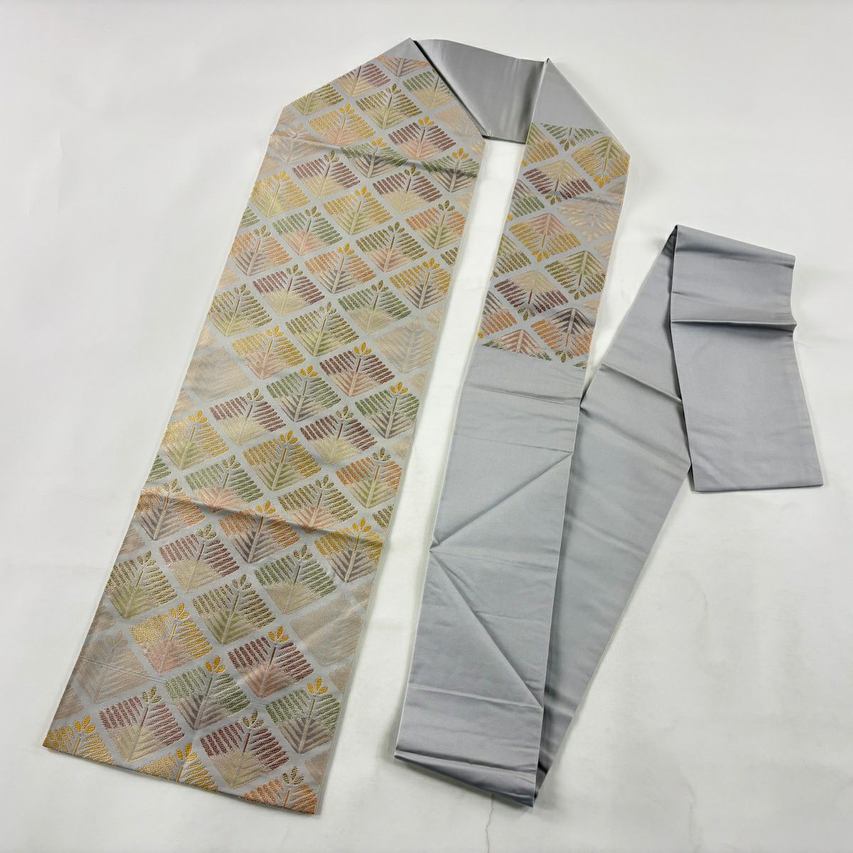 名古屋帶 秀品級 若松樹 菱 刺繡 金金箔 灰色 純蠶絲
