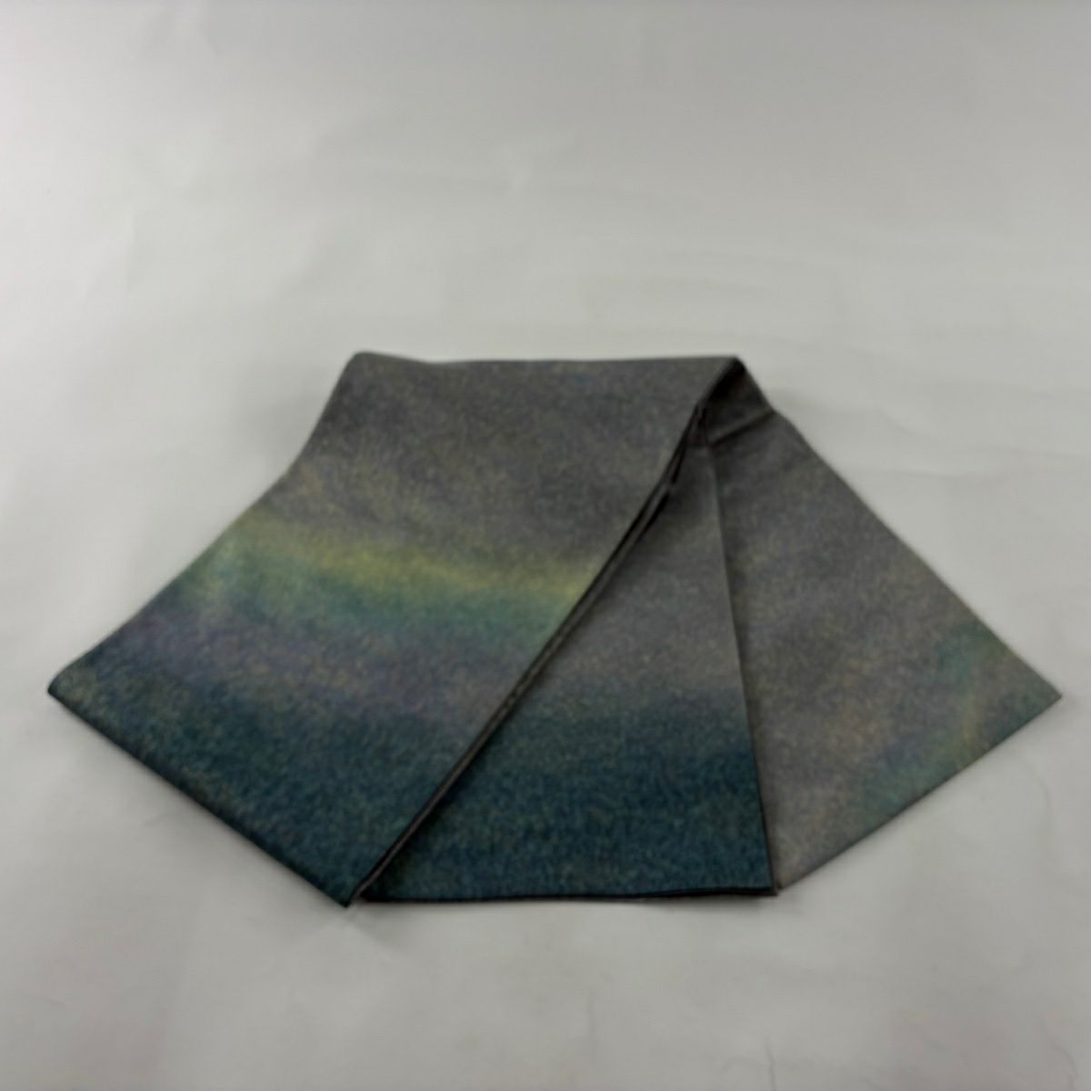 【美品】 袋帶 秀品級 霞 金金箔 漸層 深藍色 大鼓圖案 純蠶絲