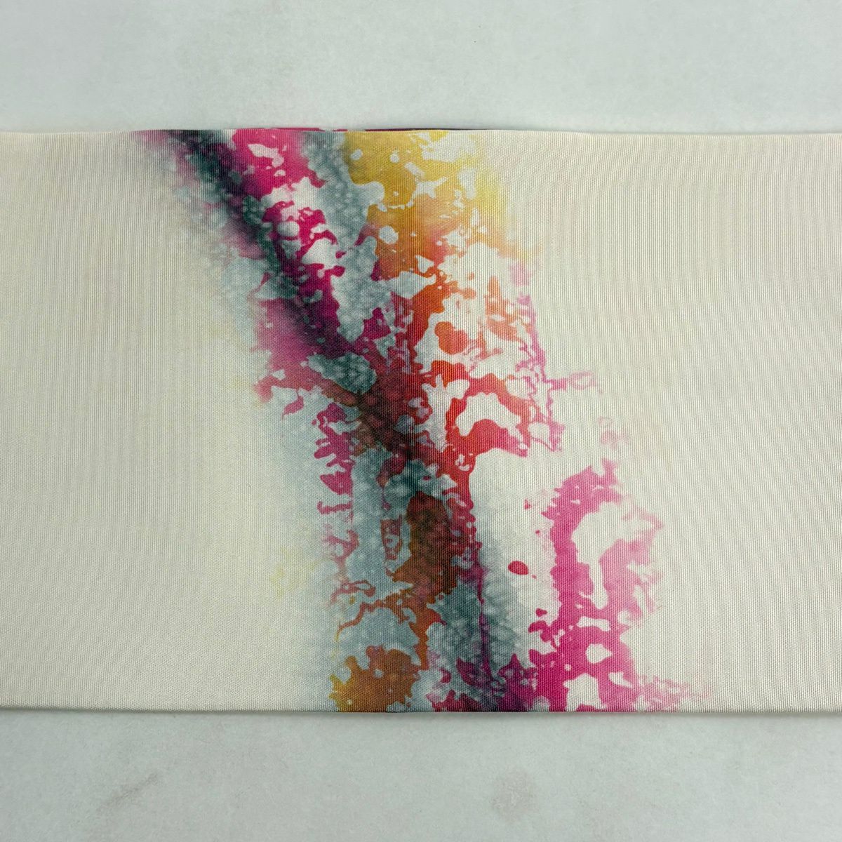 【美品】 名古屋帶 秀品級 大久保玄才 落款あり 幾何學圖案 奶油色 純蠶絲