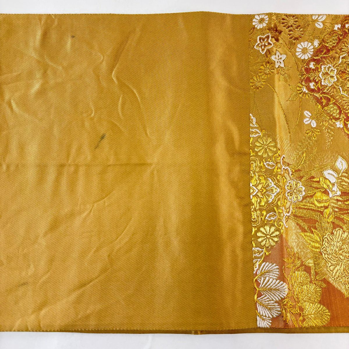 袋帶 逸品級 じゅらく 落款あり 証紙あり 鳳凰 草花紋刺繡 金線 米色 お太鼓柄 純蠶絲
