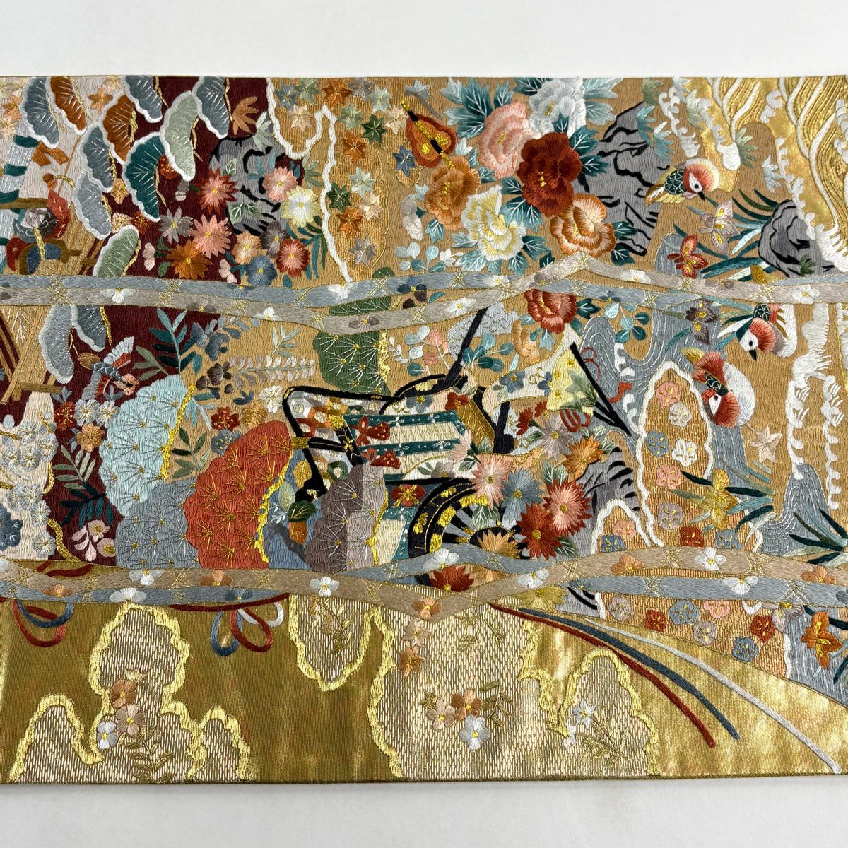 【美品】 袋帶 逸品級 幾帳 御所車 刺繡 金銀彩 金 六通 純蠶絲