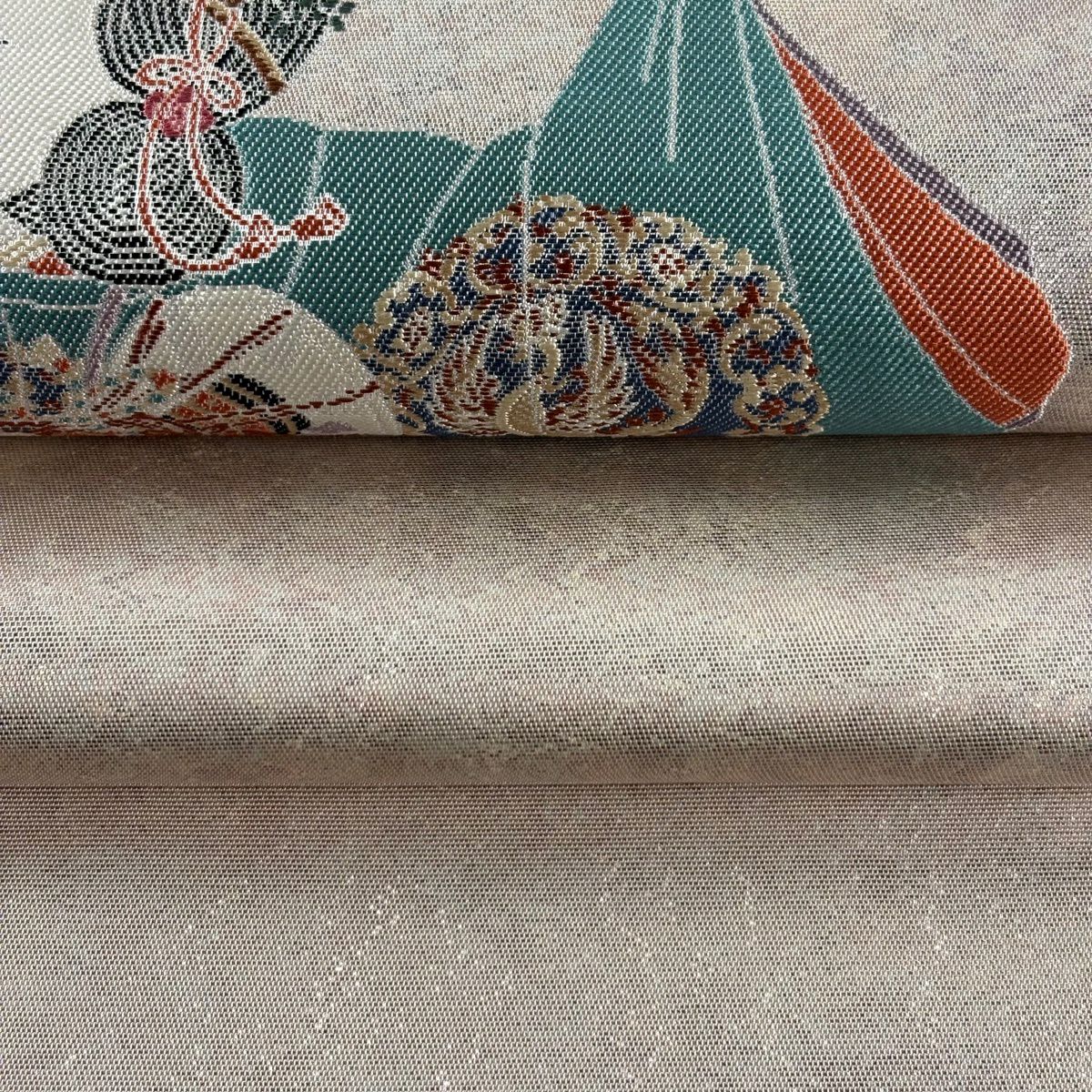 【美品】 袋帶 逸品級 由水十久監修 落款あり 人物 金金箔 灰櫻 お太鼓柄 純蠶絲