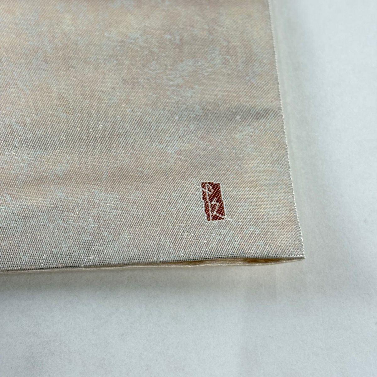 【美品】 袋帶 逸品級 由水十久監修 落款あり 人物 金金箔 灰櫻 お太鼓柄 純蠶絲